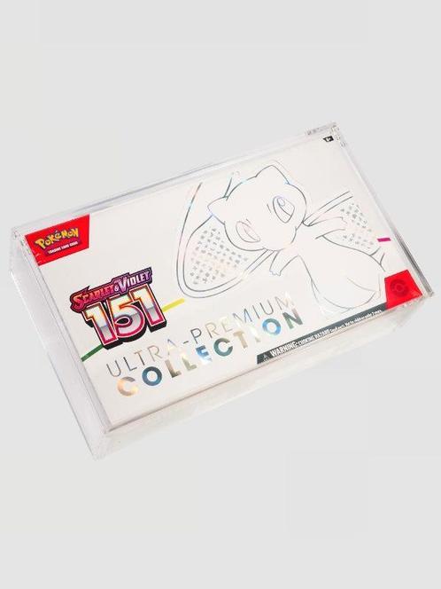 Premium Pokémon 151 Mew UPC Acryl Display Case, Hobby en Vrije tijd, Verzamelkaartspellen | Pokémon, Boosterbox, Nieuw
