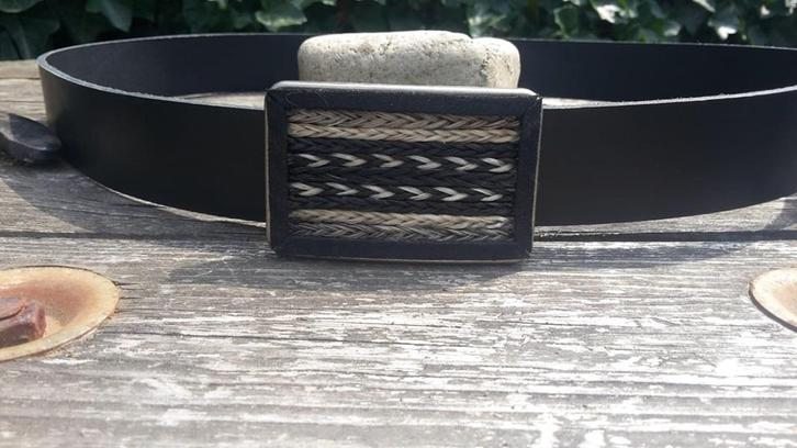 Leren riem - met of zonder paardenhaar - hand gemaakt, Kleding | Dames, Riemen en Ceinturen, Verzenden