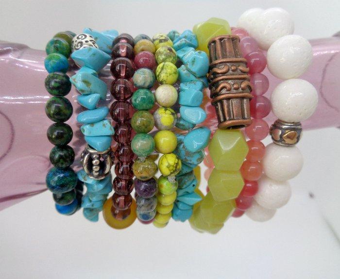 Boeddhistische meditatiearmbanden met agaat, jade, amethist,, Verzamelen, Mineralen en Fossielen