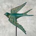 sculptuur, NO RESERVE PRICE - Swallow Fly Away on Stand - 18, Antiek en Kunst