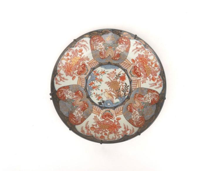 Een Imari stijl schotel, Japan, circa 1900, Antiek en Kunst, Kunst | Niet-Westerse kunst