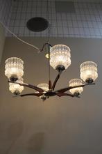 Vintage plafondlamp, kroonluchter - jaren 60, hout, glas, Huis en Inrichting, Zo goed als nieuw, Glas, Mid century