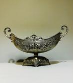 Elegant Art Nouveau style repoussé floral silver-tone