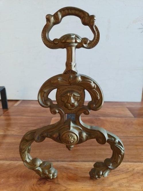 Geïnspireerd door de antieke stijl Schouw (2) - 1930-1940 -, Antiek en Kunst, Curiosa en Brocante