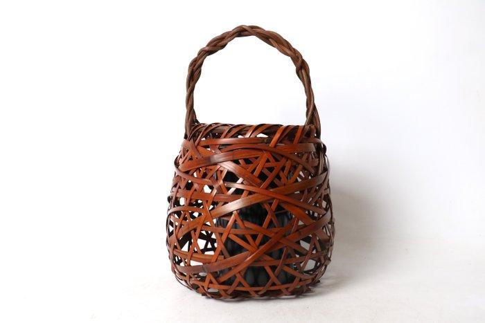 Traditionele Japanse bloemenmand Hanakago – elegant, Antiek en Kunst, Antiek | Overige Antiek