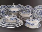 Winterling Bavaria - Eetservies voor 12 (34) - Blue Onion -, Antiek en Kunst