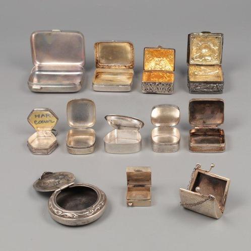 Verzameling doosjes *NO RESERVE* - Pillendoosje (12) - .800, Antiek en Kunst, Antiek | Goud en Zilver