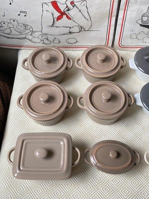 Style Le Creuset - Braadpan (12) - Geëmailleerd keramiek, Antiek en Kunst, Antiek | Keukenbenodigdheden