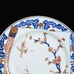 Bord - Assiette aux émaux Famille Verte/Imari à décor dans