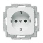 Busch-Jaeger wandcontactdoos + randaarde 1V alpinwit, Nieuw, Stopcontact