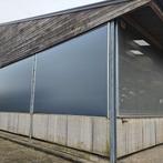 Houd de wind en regen buiten met onze stalgordijnen., Nieuw