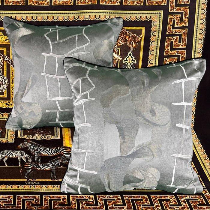Armani/Casa - FREE SHIPPING Nieuwe set van twee - Kussen, Antiek en Kunst, Antiek | Kleden en Textiel