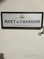 Reclamebord met achtergrondverlichting - Champagne Moët &