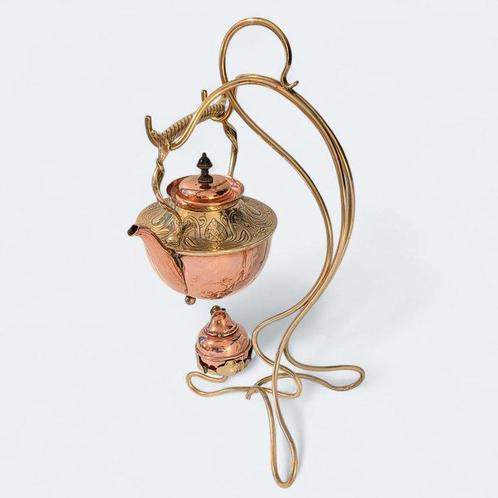 Carl Deffner Esslingen - Waterkoker op standaard en brander, Antiek en Kunst, Kunst | Designobjecten