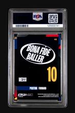 2024/25 Topps FC Barcelona Lionel Messi /25 - PSA 8 Graded, Verzamelen, Nieuw