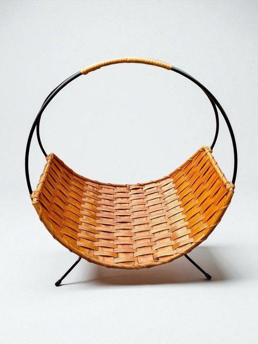 Tijdschriftenhouder - Rattan, Antiek en Kunst, Kunst | Designobjecten