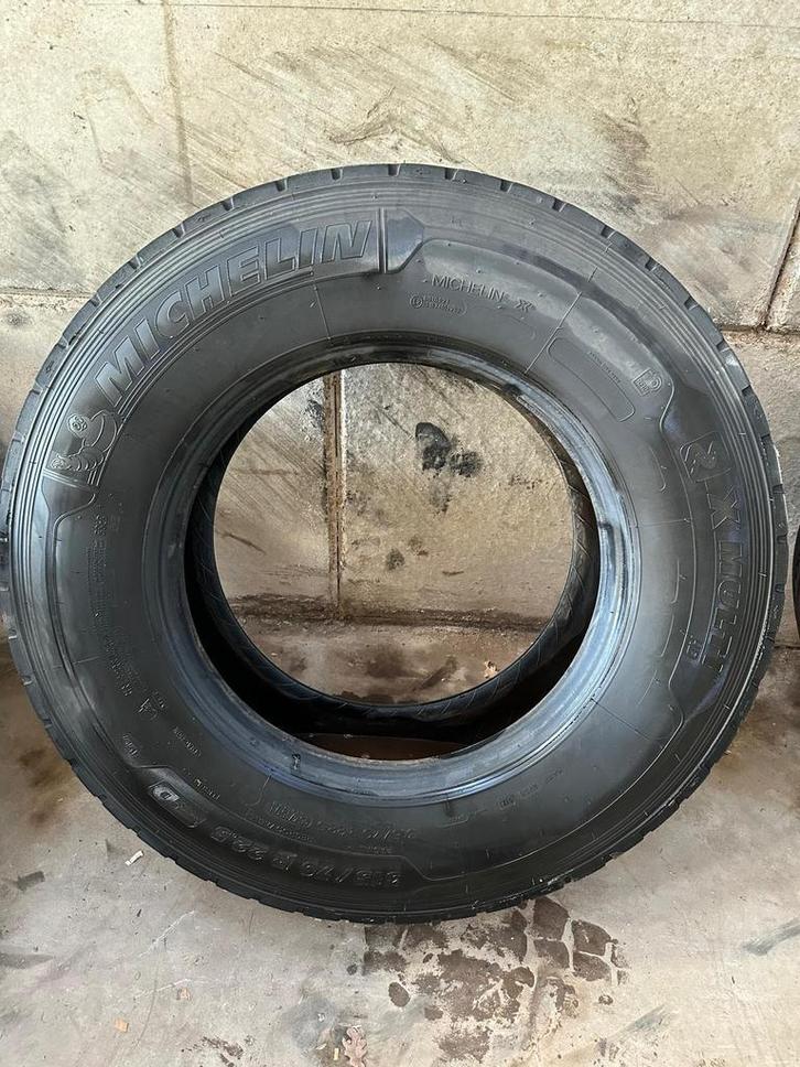 315/70R22.5 Michelin XmultiHD, Zakelijke goederen, Agrarisch | Onderdelen | Banden, Velgen en Assen