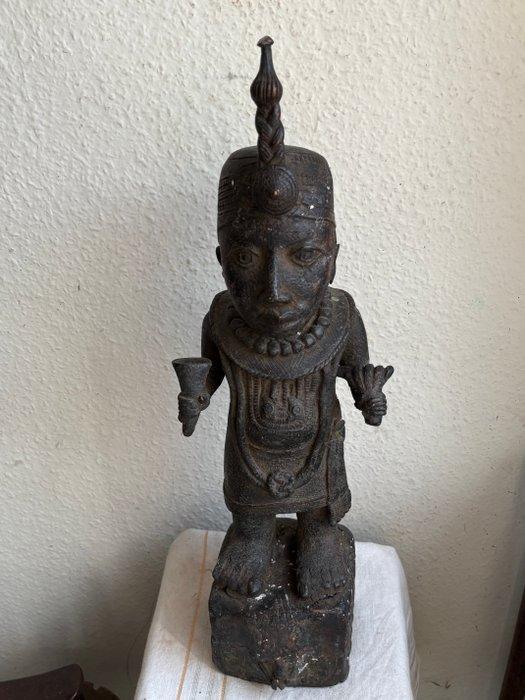 Statue Ife - Oba - Yoruba - Nigeria, Antiek en Kunst, Kunst | Niet-Westerse kunst