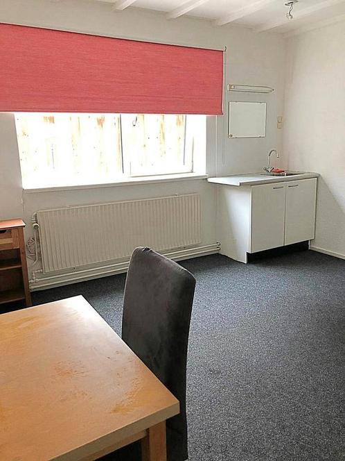 Kamer in Hengelo - 25m², Huizen en Kamers, Kamers te huur, 20 tot 35 m², Enschede