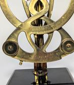 Balans of weegschaal - Columbus - Marmer, Metaal -