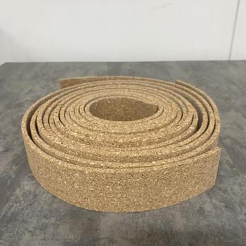 Kurk snijstroken 6 mm 6 tot 7 cm breed enh 240 cm lang beschikbaar voor biedingen