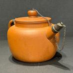 Theepot - yixing, Klei, Zilver - Yongzheng Yixing theepot, Antiek en Kunst
