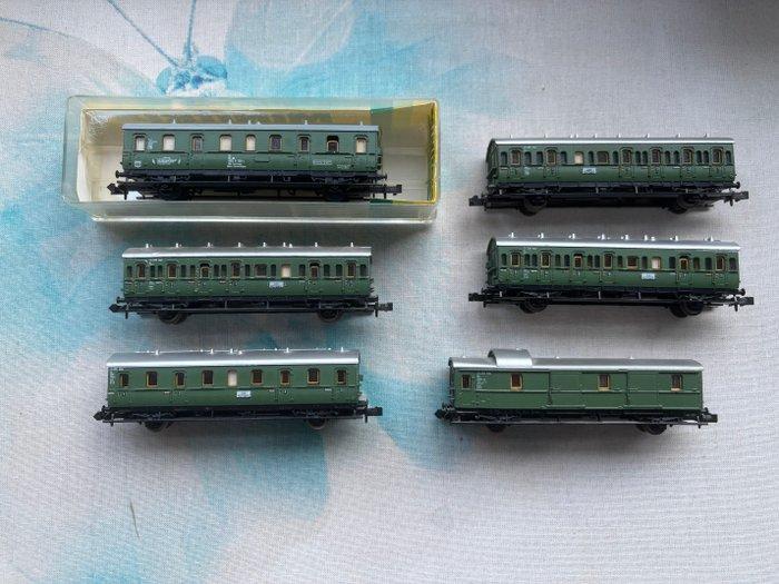 Minitrix N - Modeltrein personenwagen (6) - 6 verschillende, Hobby en Vrije tijd, Modeltreinen | N-Spoor