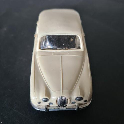 Norev 1:43 - Modelauto - Jaguar 2.1.400, Hobby en Vrije tijd, Modelauto's | 1:5 tot 1:12