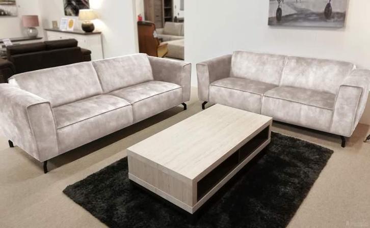 Bankstel Wolvega - rechte banken - Creme, Huis en Inrichting, Banken | Bankstellen, Nieuw, Stof
