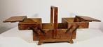 Naaidoos - Vintage container met klep, ontwerp jaren 1930 -
