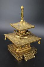 Kabinet - IJzer, Gold overlay - Attributed to the Komai