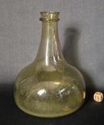 Fles - Glas - Kattenkop, wijnfles 18e