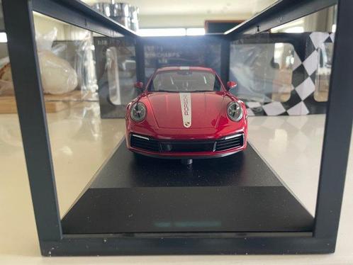 Minichamps 1:18 - Modelauto - Porsche 911 Carrera 4S - 2019, Hobby en Vrije tijd, Modelauto's | 1:5 tot 1:12