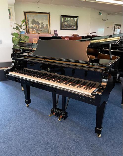 Steinway en Sons M 170 | Nu voor €33.500,-, Muziek en Instrumenten, Piano's, Vleugel, Zwart, Zo goed als nieuw, Hoogglans, Ophalen of Verzenden