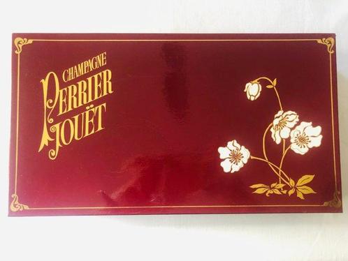Set of 6 Flute Champagne Glasses by Perrier Jouet | Made in, Antiek en Kunst, Antiek | Meubels | Tafels