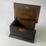 Kist - Antique - French Oak Jewelry box, With brass handle