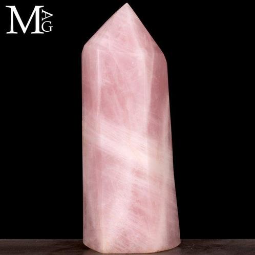 Uitgehouwen in natuurlijke rozenkwartskristal, gevormd tot, Verzamelen, Mineralen en Fossielen
