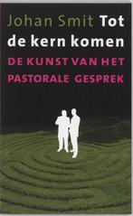 Tot de kern komen 9789043512701 Johan Smit, Boeken, Godsdienst en Theologie, Verzenden, Gelezen, Johan Smit