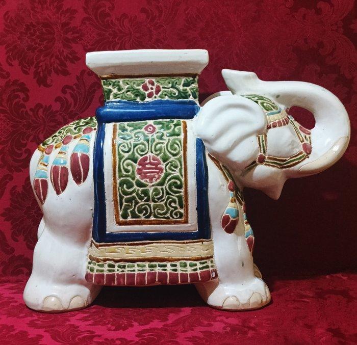 Middentafel - Keramiek - Het witte olifant, Antiek en Kunst, Kunst | Designobjecten