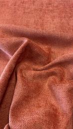 Prestigieus, stevig weefsel maar heel zacht in katoen. -