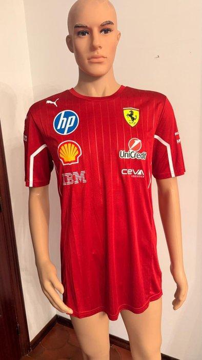Ferrari - Formule 1 - T-Shirt Ufficiale - 2025 - Teamkleding, Verzamelen, Automerken, Motoren en Formule 1