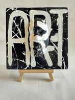 gregos - Mockery ceramic tile - black and white