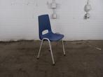 Kantinestoel | Gebruikt | Blauwe kunststof kuip | Stapelbaar, Verzenden, Gebruikt