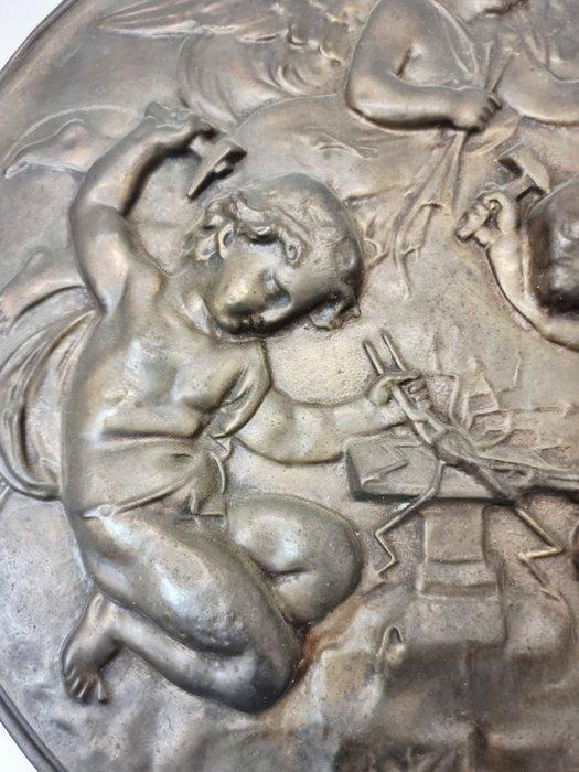 Plaquette - Reliëf van drie gevleugelde cherubijnen - 44 cm, Antiek en Kunst, Kunst | Niet-Westerse kunst