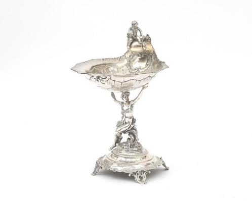 Een zilveren tafelstuk, Oostenrijk, Wenen, 1867-1922, Antiek en Kunst, Antiek | Goud en Zilver