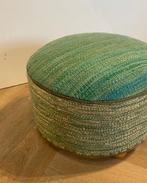 Poef - Hout, Wol, Antiek en Kunst