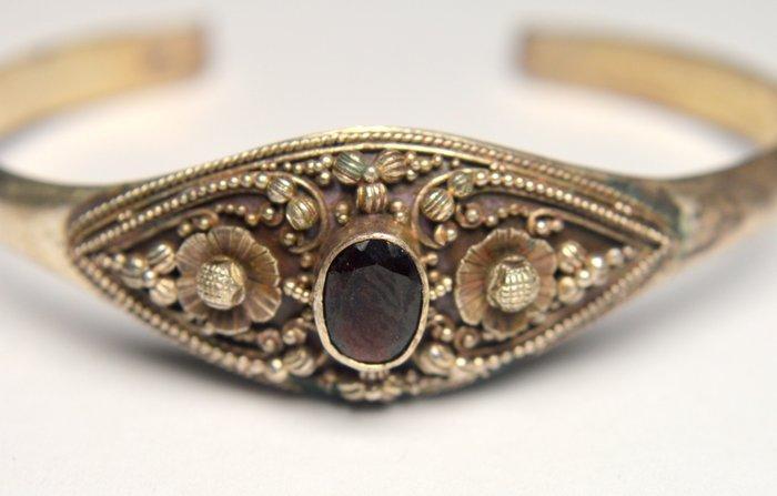 Armband 925 - granaat (Zonder Minimumprijs), Antiek en Kunst, Kunst | Niet-Westerse kunst