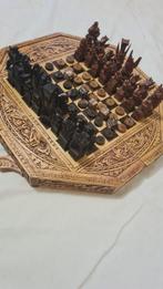 Handcrafted artisan work (unknown maker) - Schaakspel -, Antiek en Kunst