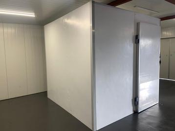 Koelcel 252 x 252 x 246 cm beschikbaar voor biedingen