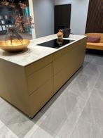 Nolte showroom keuken – NEO leaf/caramel – Compleet, Huis en Inrichting, Keuken | Complete keukens, Geel, Overige typen, Nieuw